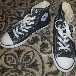 Black high top converse